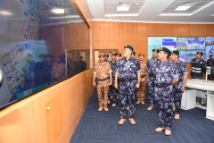 hm08-33